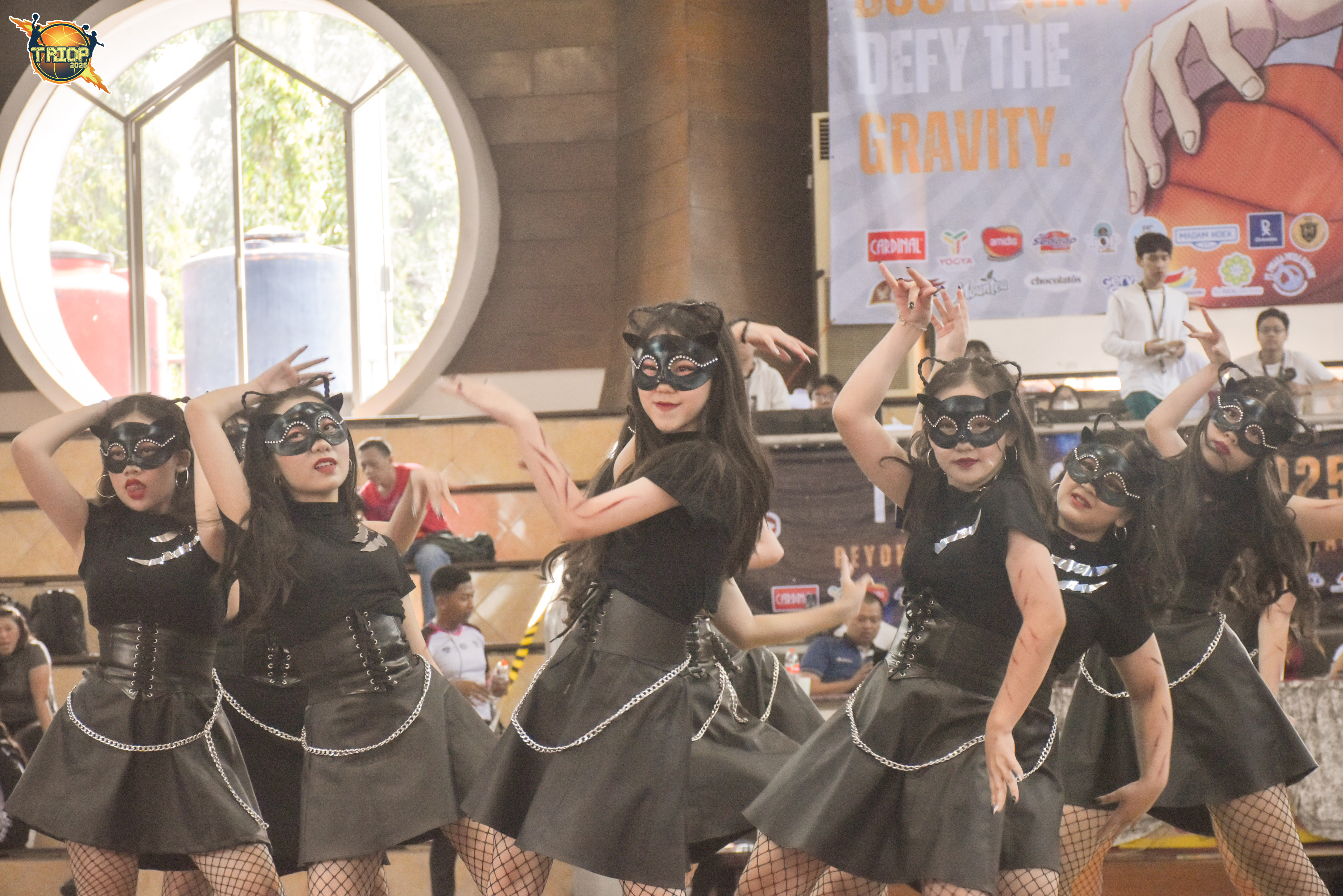 Dinamika Gerak dan Irama Dance SMA Trinitas Bandung di Trinitas Open 2025